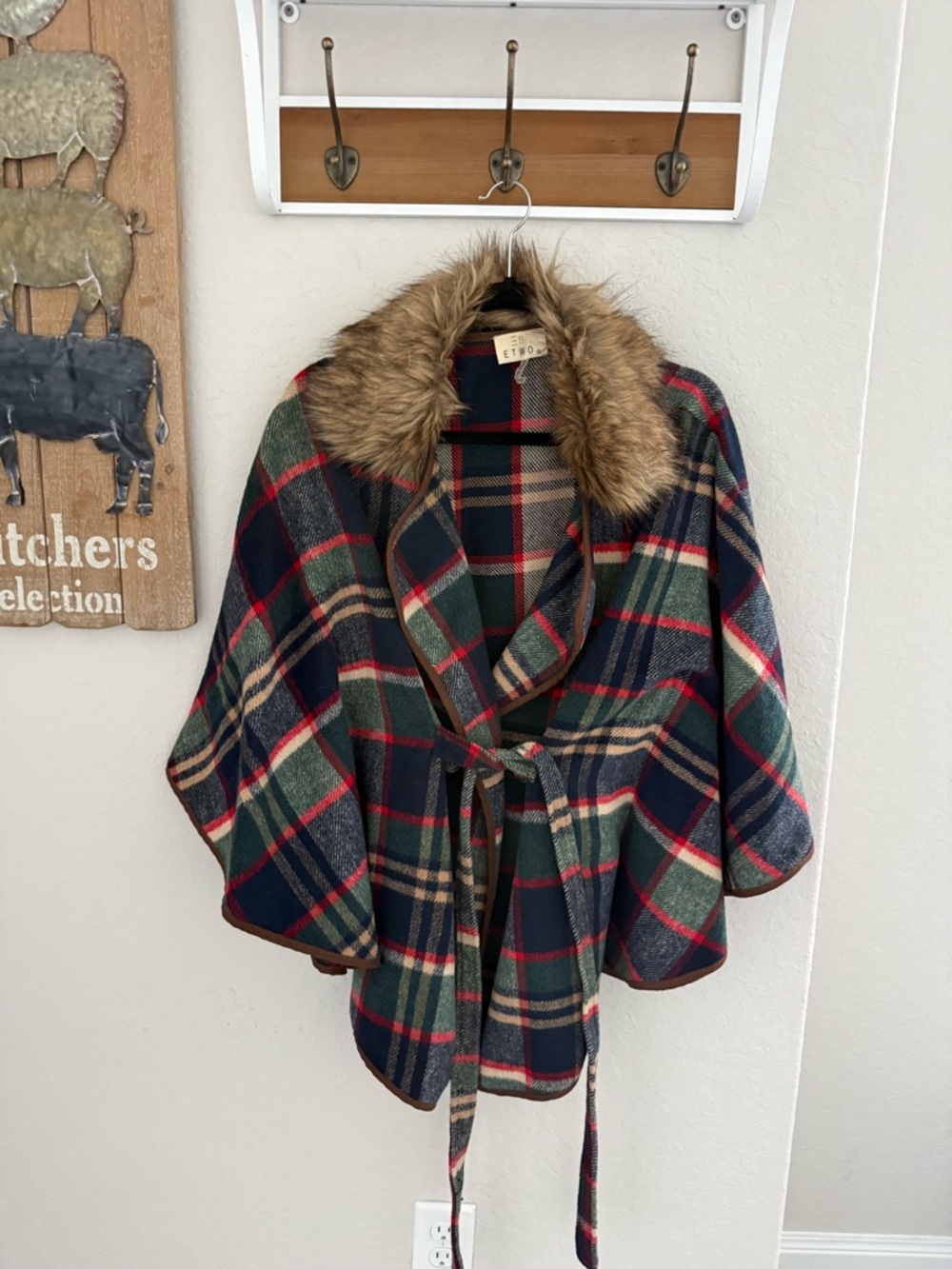 Etro Green Navy Plaid Cape with Faux Fur Collar